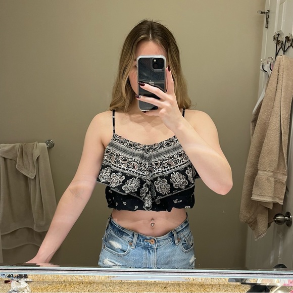 American Eagle Navy Ruffle Bubble Tank Top - Picture 2 of 3